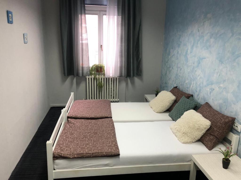 Spacious Tuzlaks Apartments Sarajevo Ferhadija Exterior photo