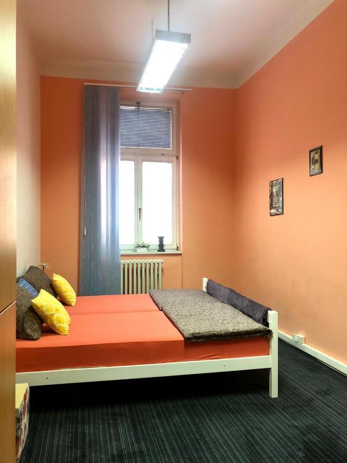 Spacious Tuzlaks Apartments Sarajevo Ferhadija Exterior photo